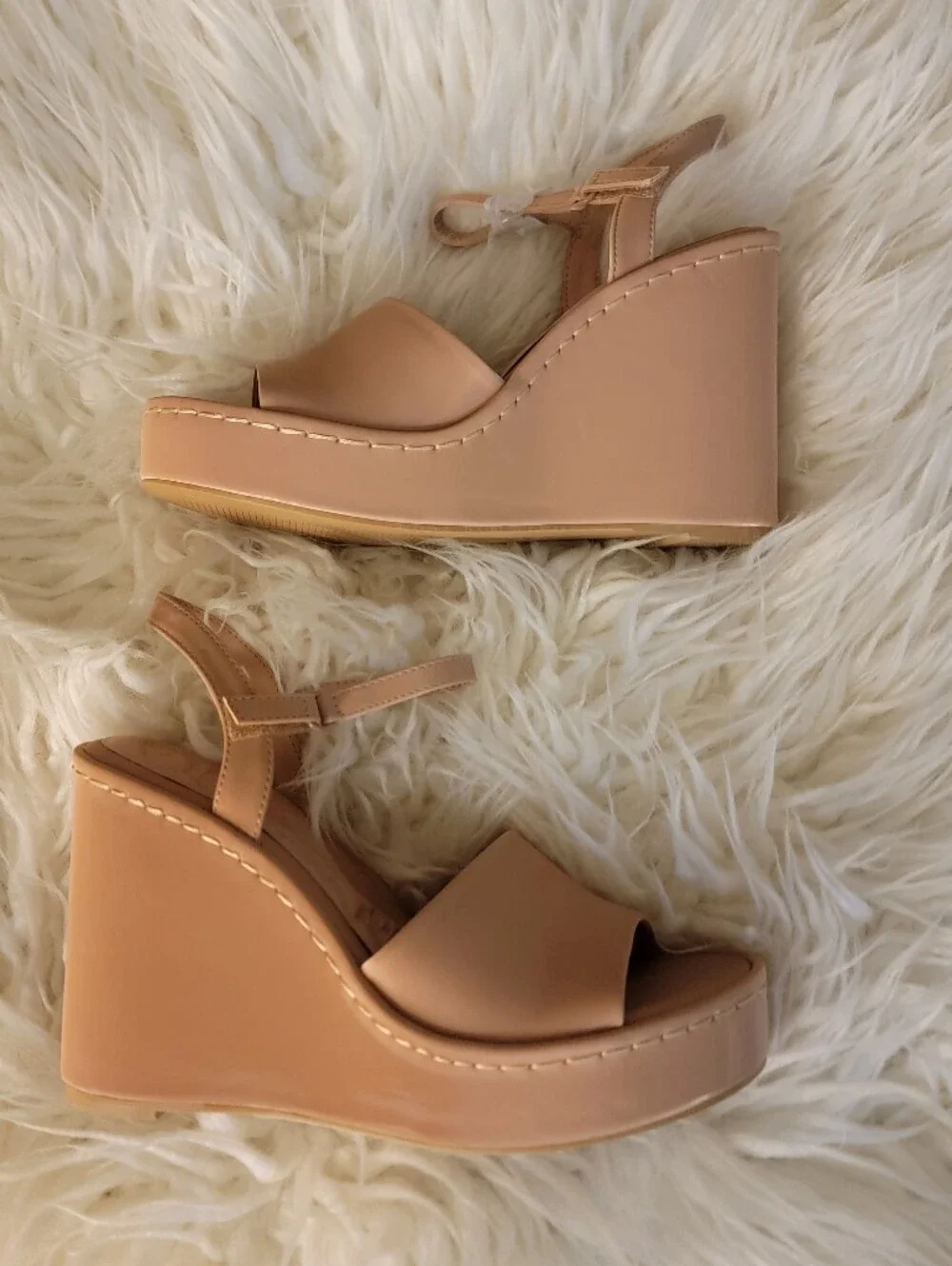 🆕️👡Olivia Miller Magnetic Wedge Sandals